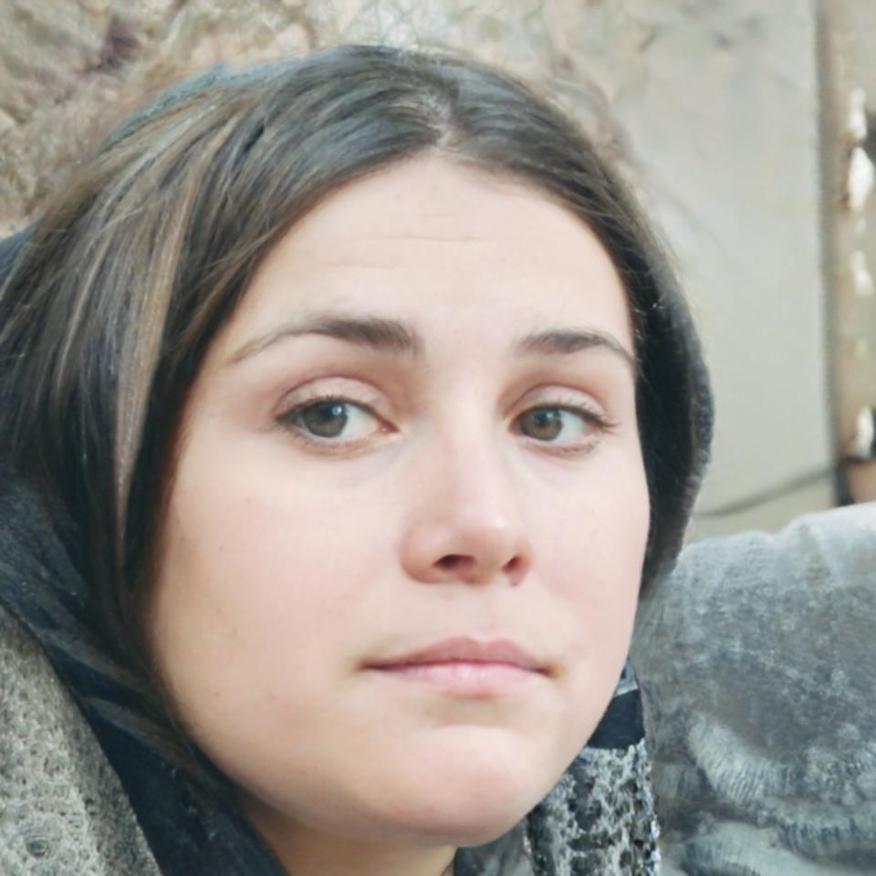 Retrato profesional de la instructora Nieves Santander